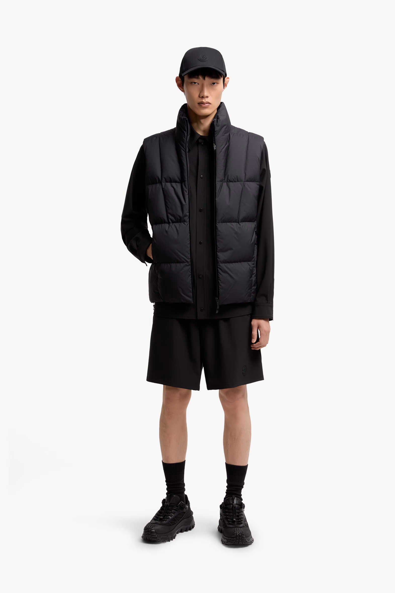 Logo Patch Shorts Men Black Moncler 0
